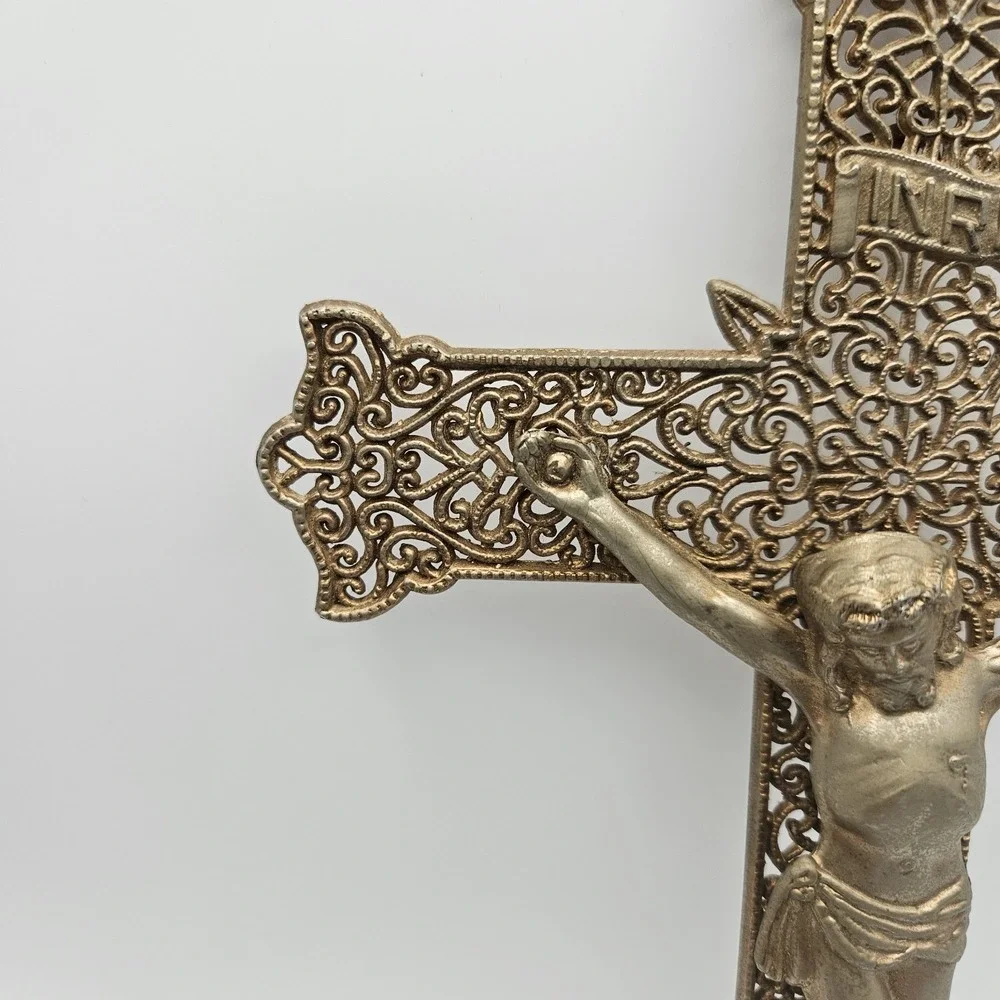 Vintage Gold Tone Filigree Metal Wall Crucifix 9